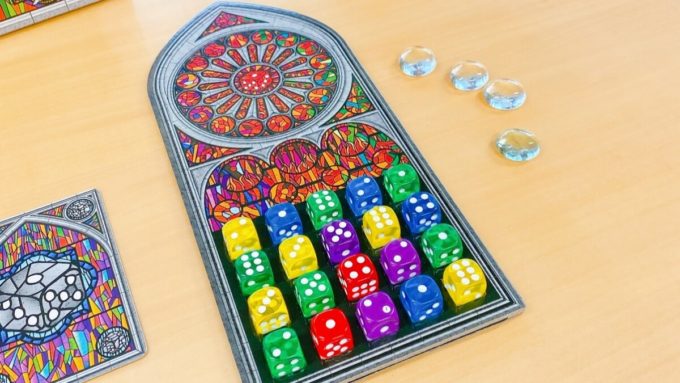 ボードゲームのサグラダ