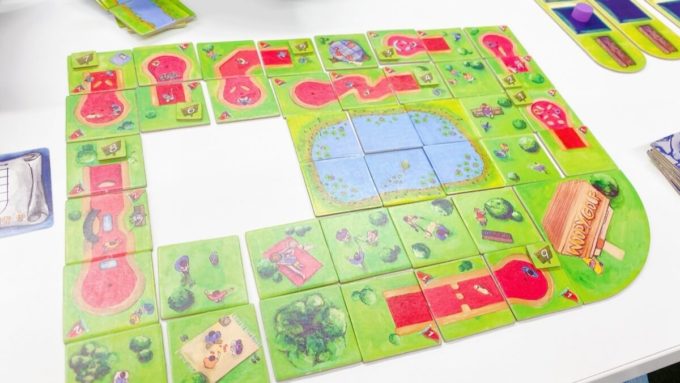 ボードゲームのミニゴルフデザイナー